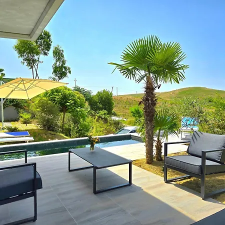 Sea View With Pool *