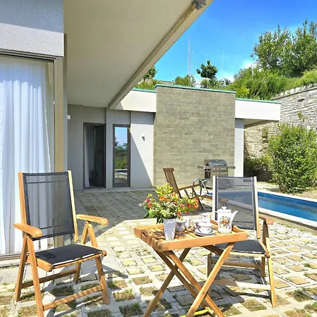 Sea View With Pool