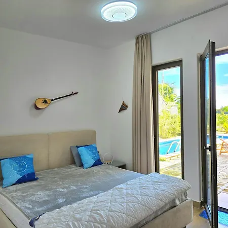 Sea View With Pool