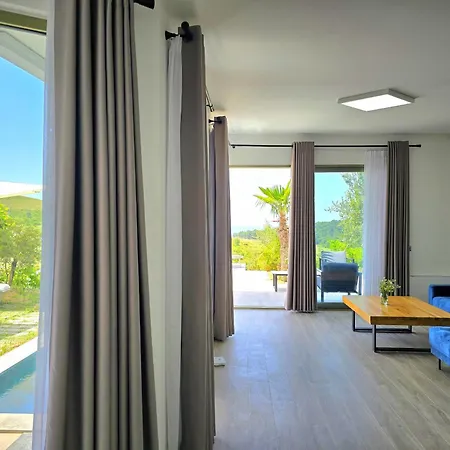 Sea View With Pool *