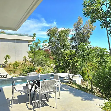 Ferienhaus Sea View With Pool