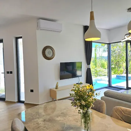 Sea View With Pool